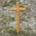 Grabkreuz Eiche massiv 54 x 120 cm Modell K-K mit witterungsbeständigem Lack
