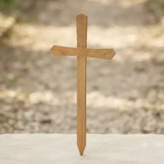 Großes Grabkreuz aus massivem Eichenholz Modell 4.1 mit witterungsbeständigem Schutzlack für Grabanlagen
