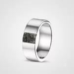 Ring mit Asche oder Haaren
