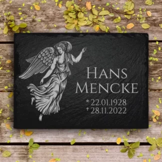 Grab Gedenktafel Engel aus Naturstein Schiefer mit individueller Namensgravur