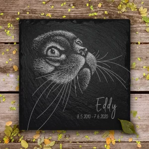 Grabstein für Katzen aus Schiefer mit Foto Gravur und Pfotenabdruck