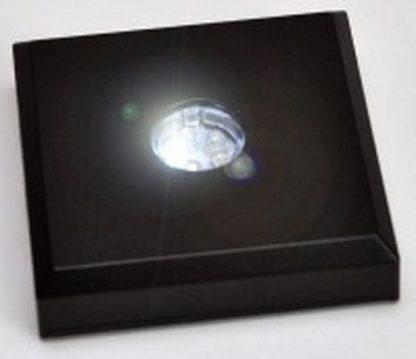 LED Sockel schwarz oder silber weiß oder in 5 verschiedenen Farben leuchtend für Gedenkkristalle;